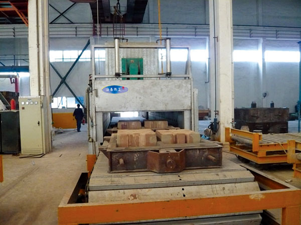 Plate chain conveying sand